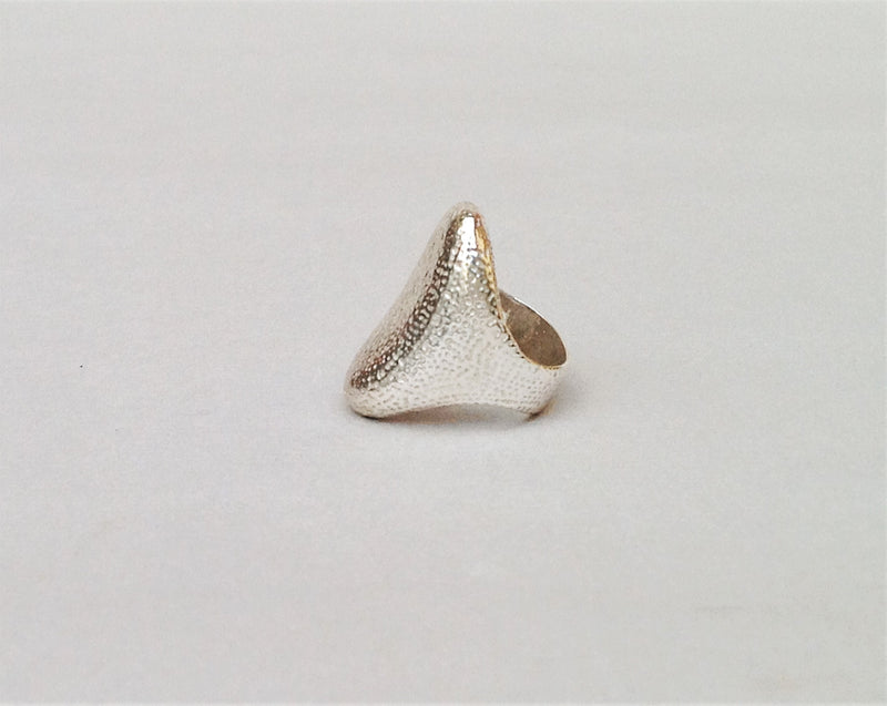 Clara-Oval Golden Statement Ring