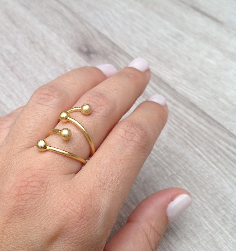 Bennettito- Delicate Bubble Statement Ring