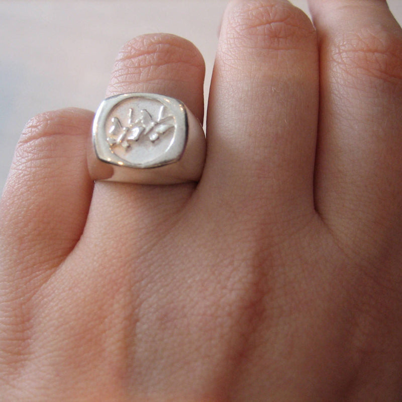 Butti- Signet Butterfly Stamp Ring